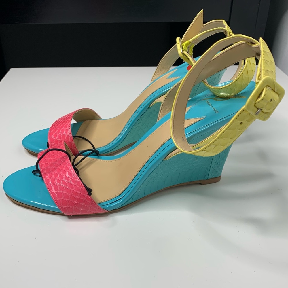 NWT NWT Brian Atwood Pastel Pink, Light Blue & Yellow Wedge Sandals - Picture 4 of 12